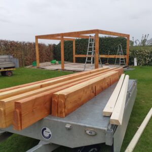 Veranda (met zwaluwstaart verbindingen)